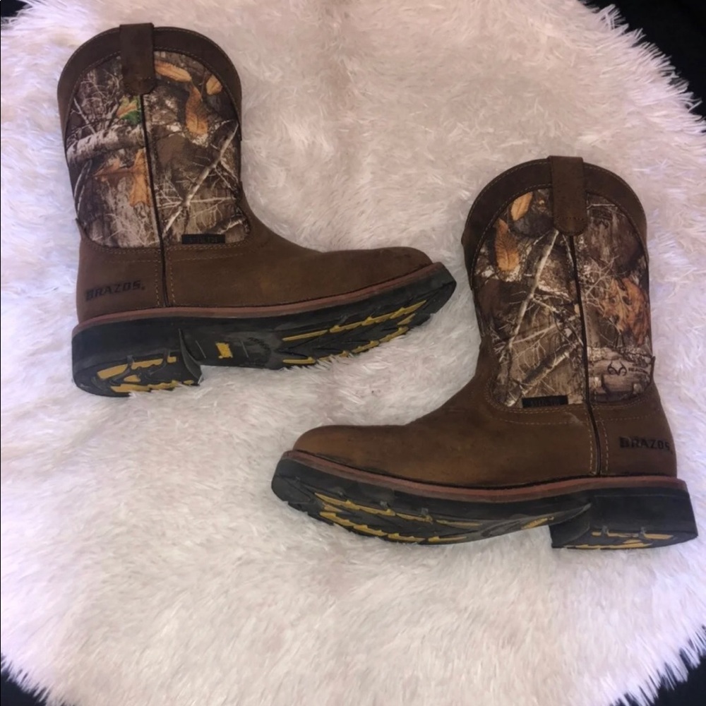 Realtree Edge Men’s Brazo work boots size 7